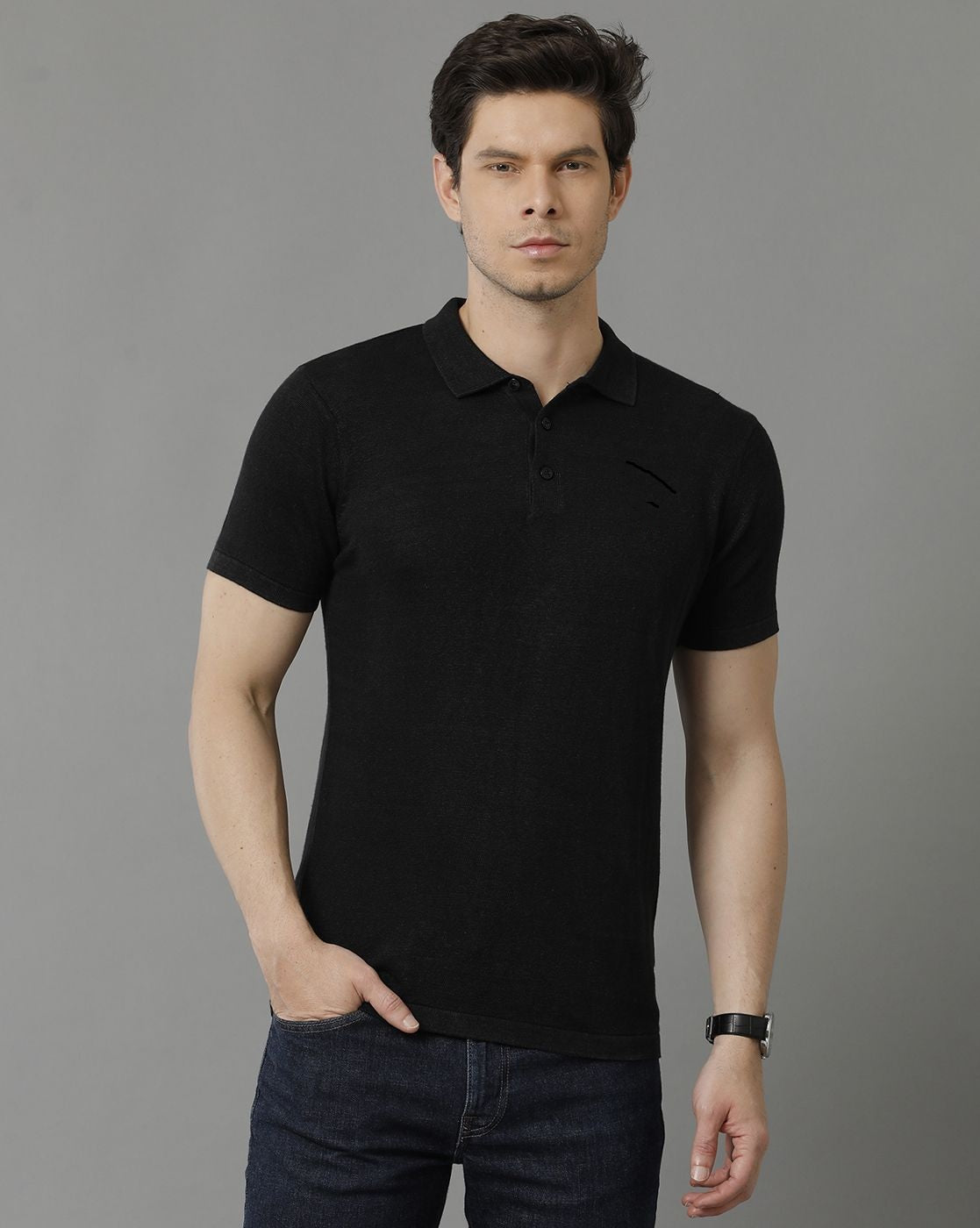 BURDOK Solid Black T-shirt